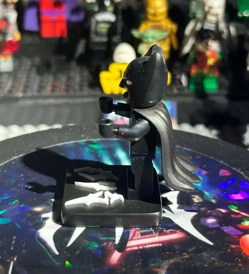 LEGO Batman Minifigure with Black Suit, Yellow Belt, and Cape (tlm082)